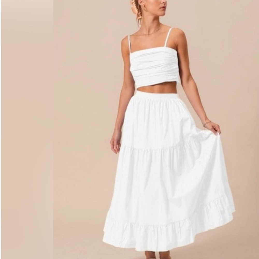 o.p.t. 2 Pc White Tiered Poplin Maxi Skirt & Cropped Convertible Smocked Top V